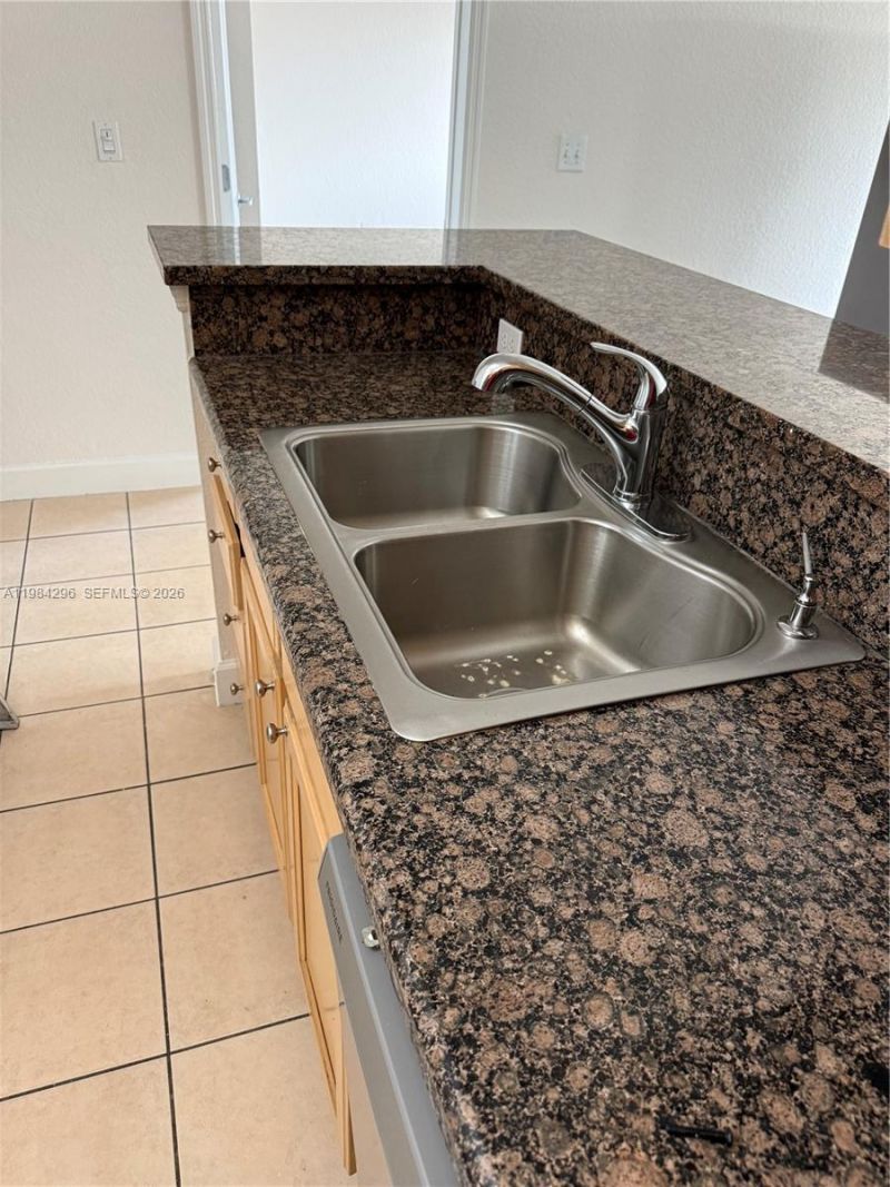 6001 SW 70th St, Unit 531, South Miami, FL 33143 Photo