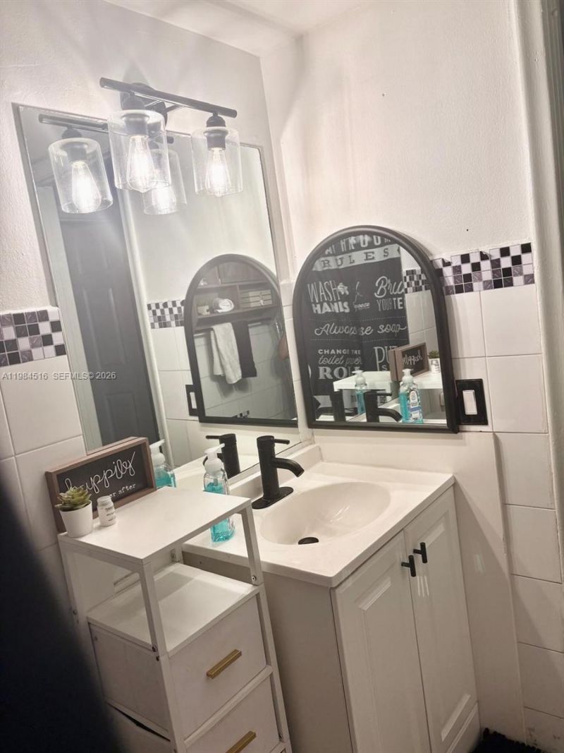 6175 W 20th Ave , Unit 309, Hialeah, FL 33012 Photo