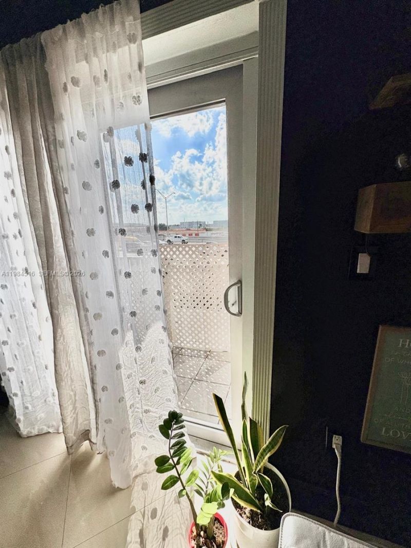 6175 W 20th Ave , Unit 309, Hialeah, FL 33012 Photo