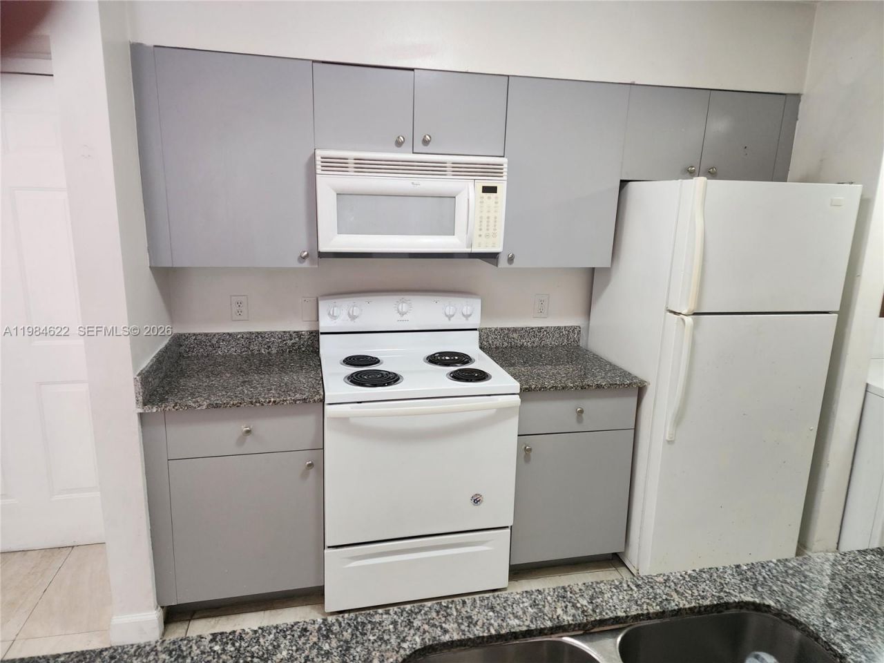 2451 Centergate Dr, Unit 301, Miramar, FL 33025 Photo