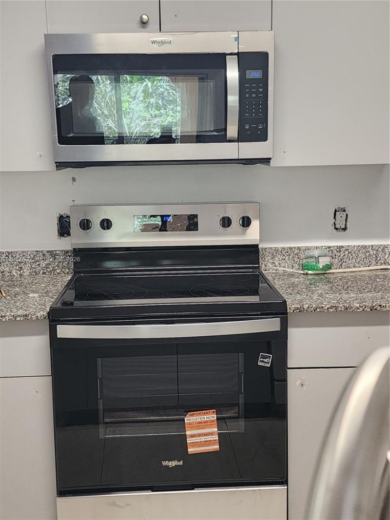 2451 Centergate Dr, Unit 301, Miramar, FL 33025 Photo