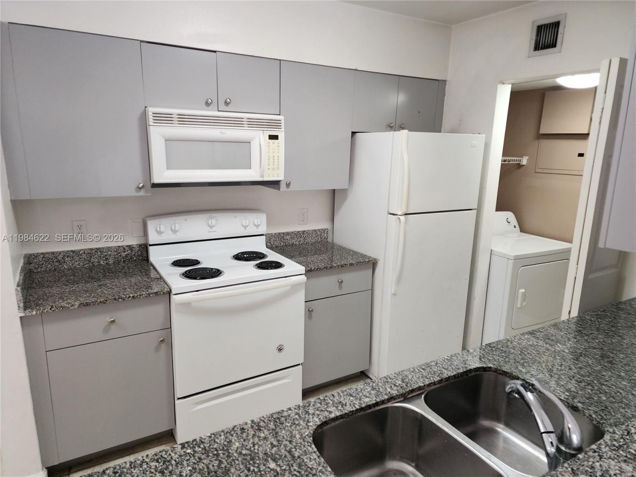 2451 Centergate Dr, Unit 301, Miramar, FL 33025 Photo