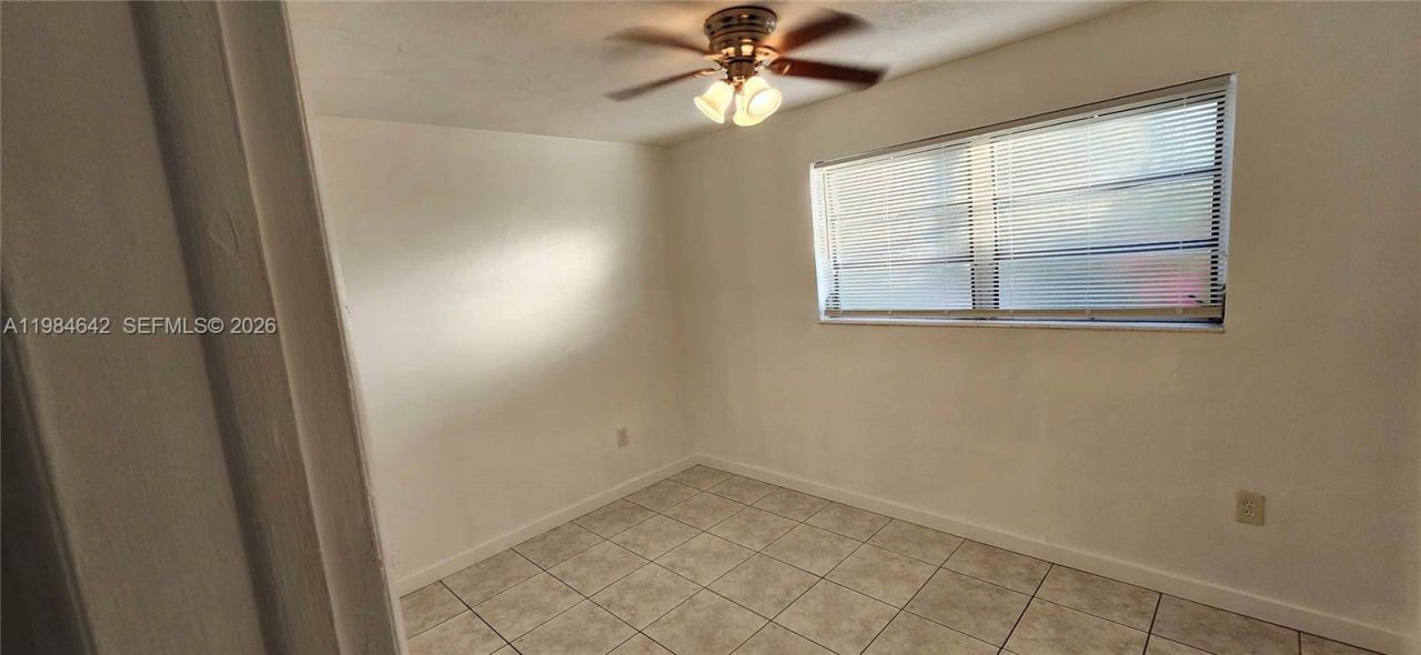 111 NW 152nd St , Unit 13, Miami, FL 33169 Photo