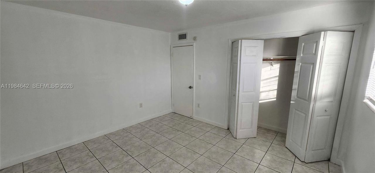 111 NW 152nd St , Unit 13, Miami, FL 33169 Photo
