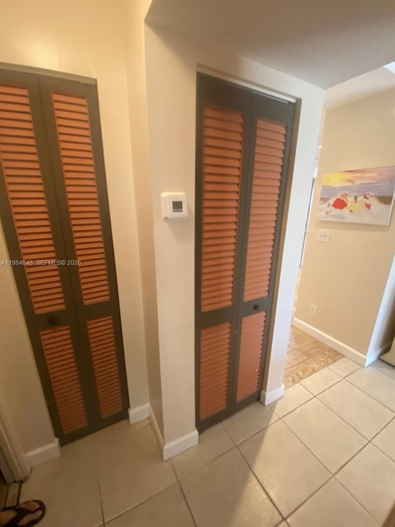 200 NE 14th Ave, Unit 419, Hallandale Beach, FL 33009 Photo