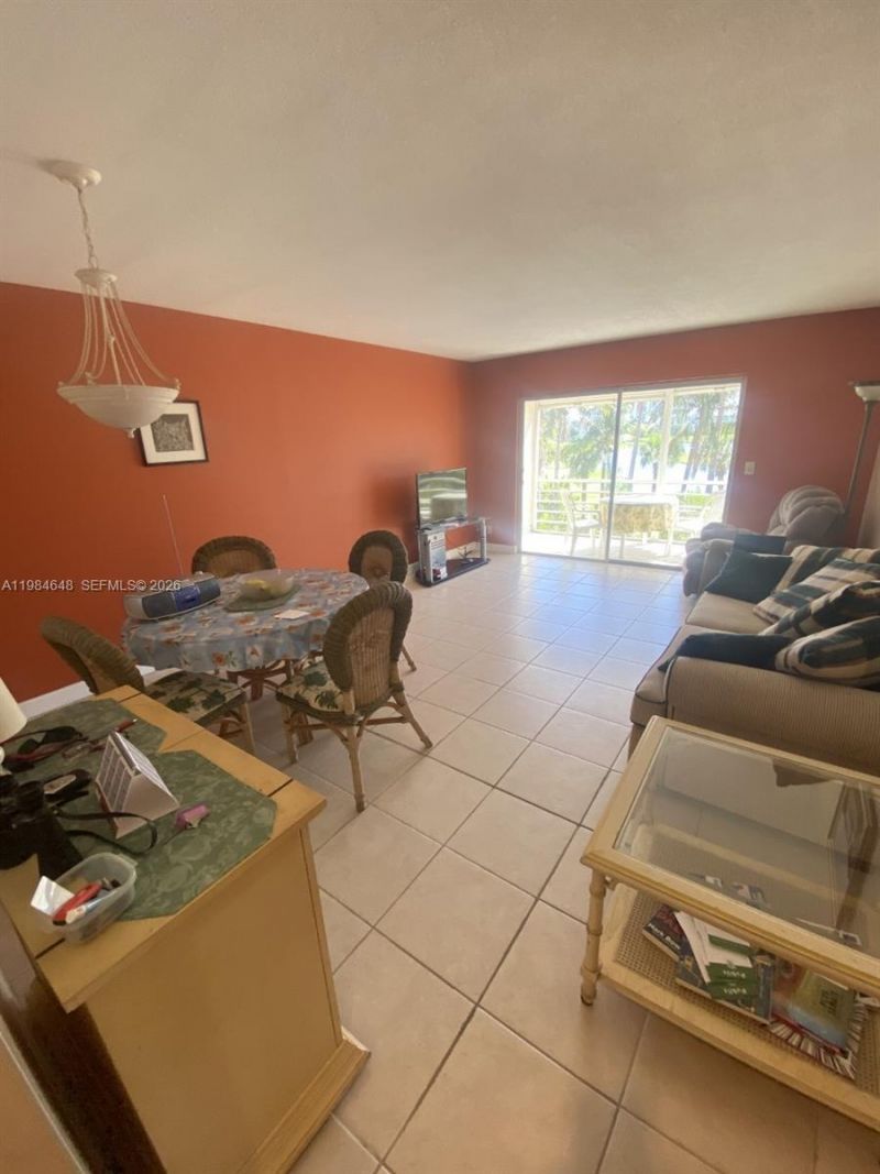 200 NE 14th Ave, Unit 419, Hallandale Beach, FL 33009 Photo