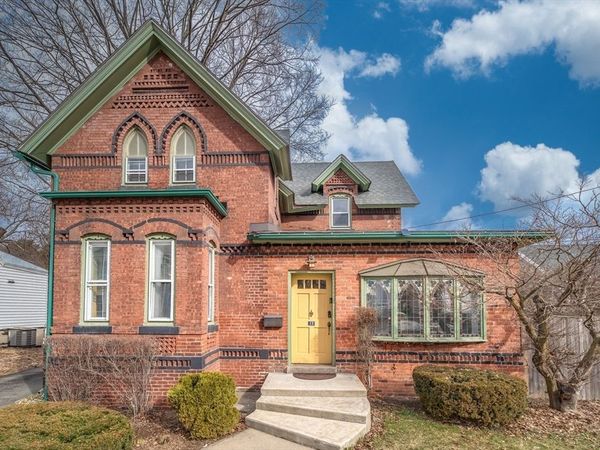 13 Finn Street, Northampton, MA 01060