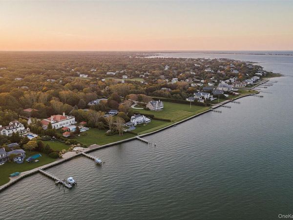 7 Cross Road , Remsenburg, NY 11960