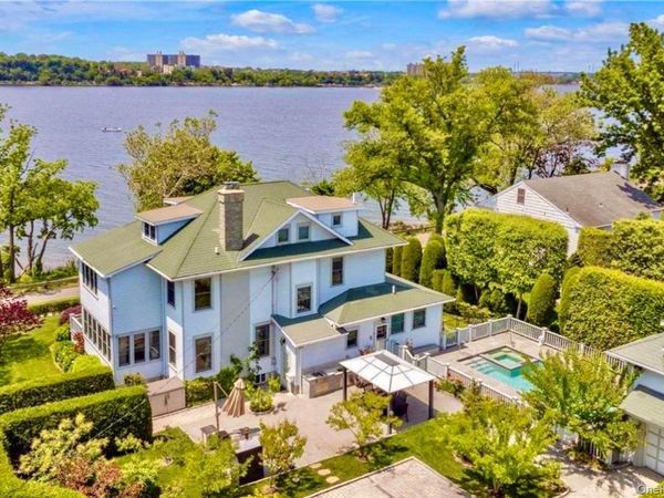 102 Shore Road , Douglaston, NY 11363