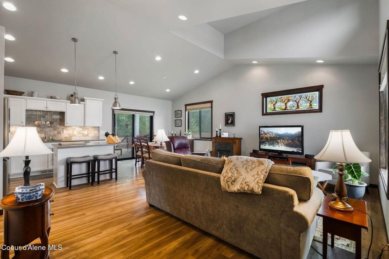 96 Rimrock Ct, Priest River, ID 83856 Main Photo