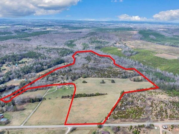 12685 E Gretna RD, Gretna, VA 24557