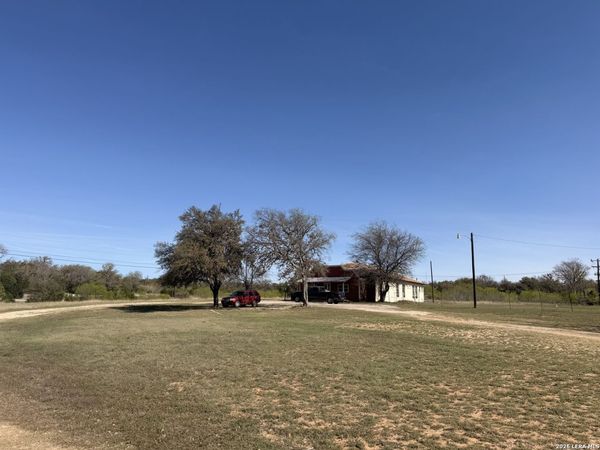 1302 Main, Bandera, TX 78003