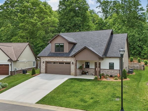 235 Winston Place, Johnson City, TN 37615