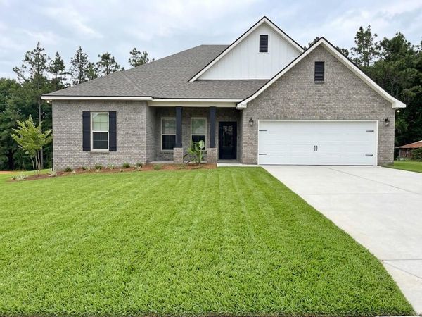 2740 Louis Circle, Crestview, FL 32536