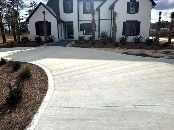 20 Club Drive, Jesup, GA 31546