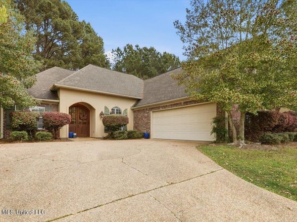 137 Baileys Ridge Circle, Clinton, MS 39056