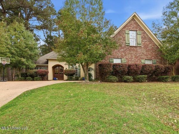 137 Baileys Ridge Circle, Clinton, MS 39056
