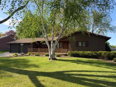 941 Mary Avenue, Willmar, MN 56201