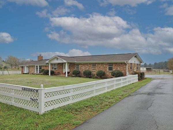 7407 W 13th, Pine Bluff, AR 71602