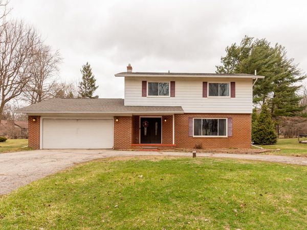 11021 Culver Road, Brighton, MI 48114