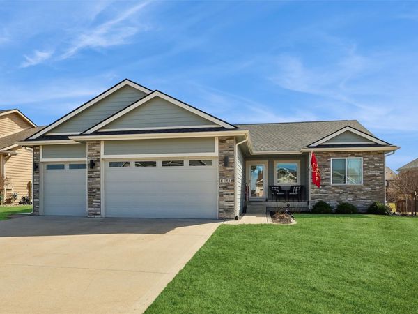 14818 Coyote Drive, Urbandale, IA 50323