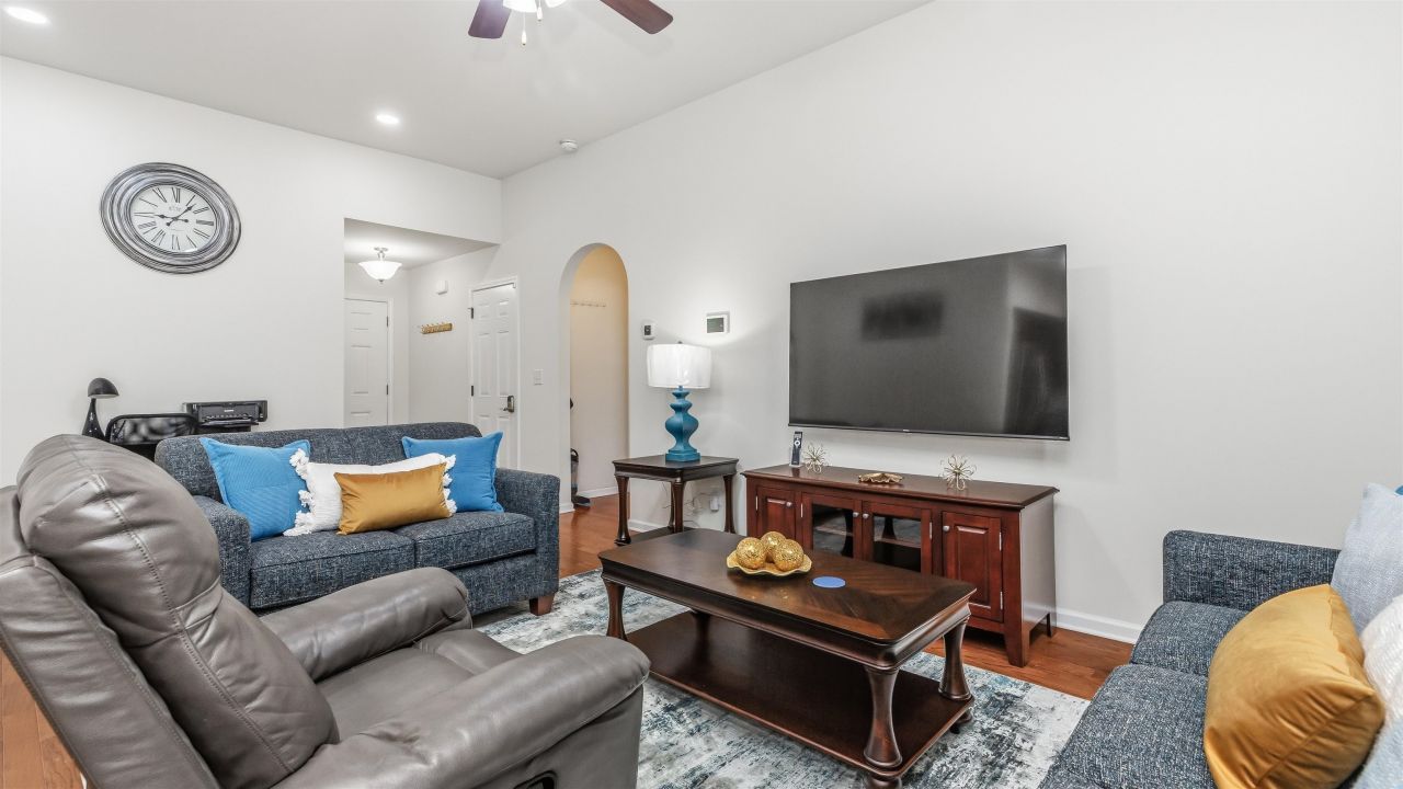 2801 Mcdougall Dr. Photo 10