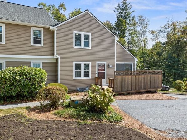 134 Russet Ln, Unit 134, Boxborough, MA 01719