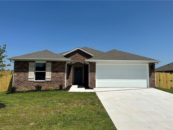 546 Nevada Street, Farmington, AR 72730