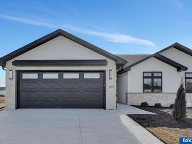 9201 Marbella Drive , Lincoln, NE 68520