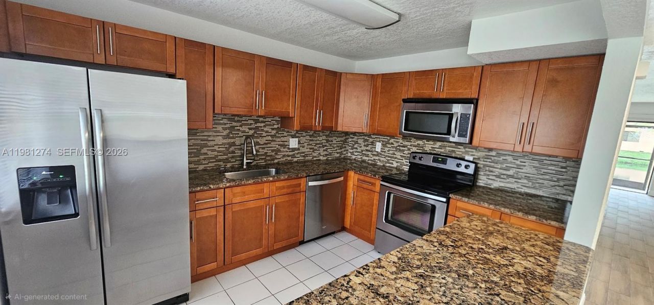 305 Lakeview Dr , Unit 101, Weston, FL 33326 Photo