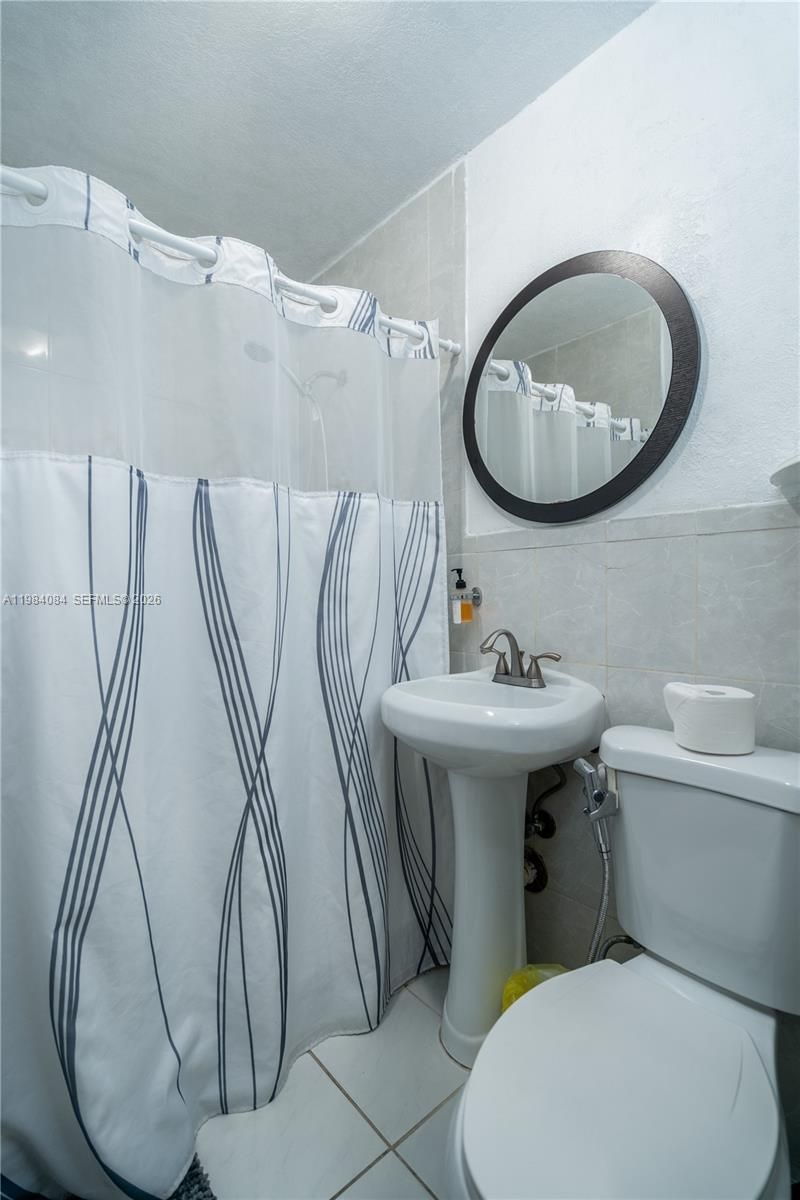 690 E 10th Ave, Unit Front, Hialeah, FL 33010 Photo