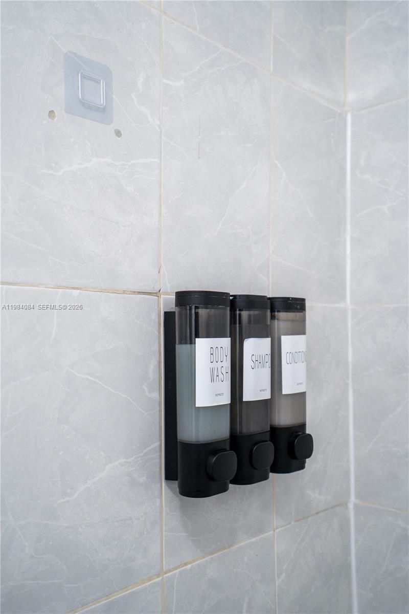 690 E 10th Ave, Unit Front, Hialeah, FL 33010 Photo