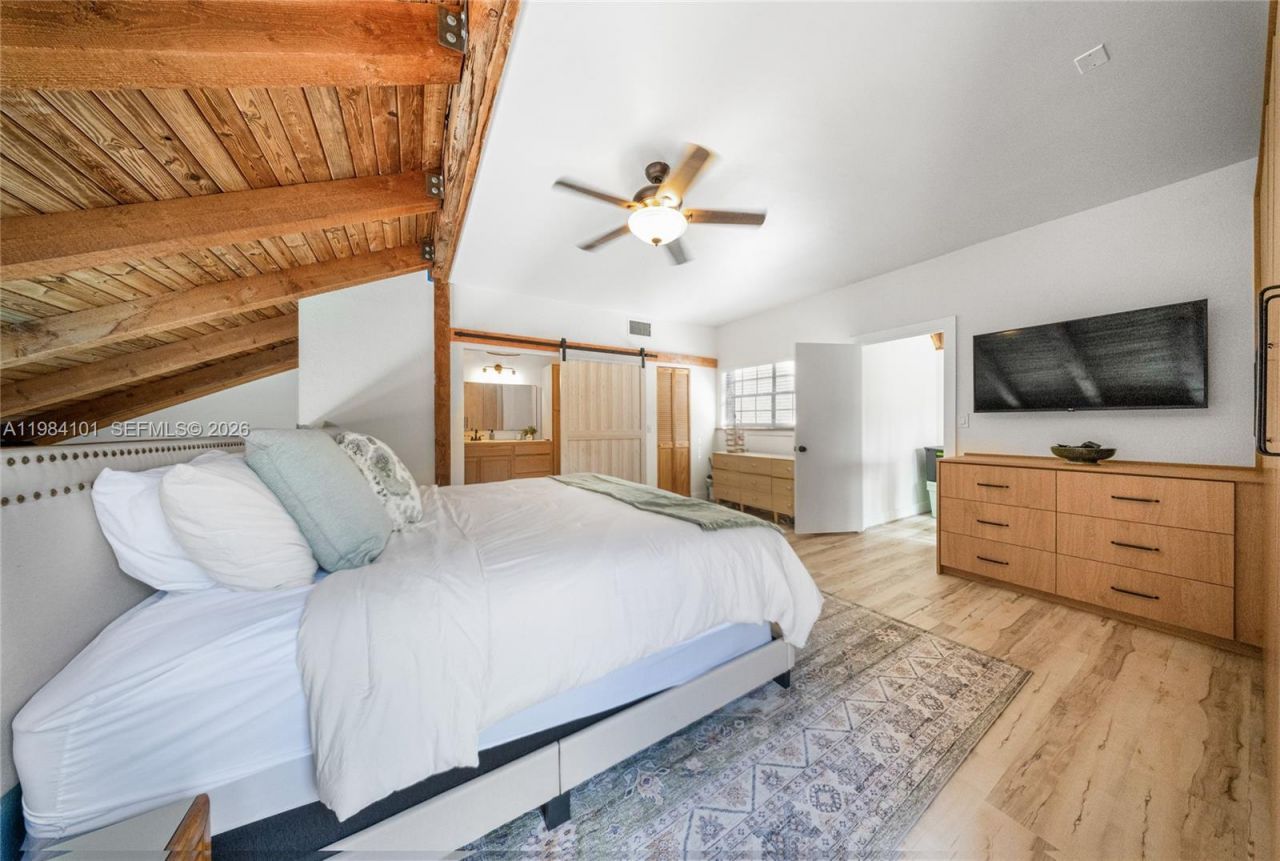 10141 Woodbury Ct , Pembroke Pines, FL 33026 Photo