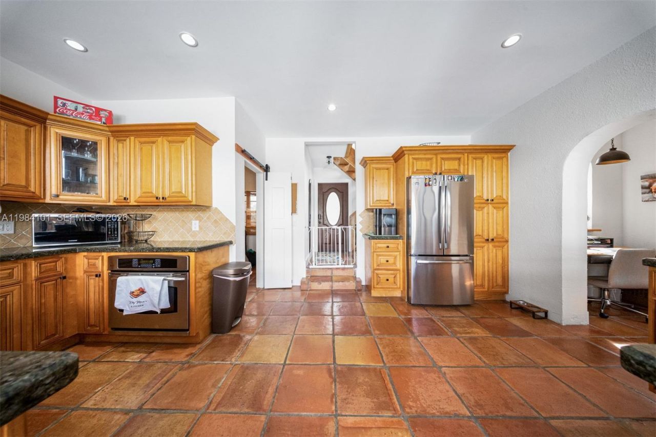 10141 Woodbury Ct , Pembroke Pines, FL 33026 Photo