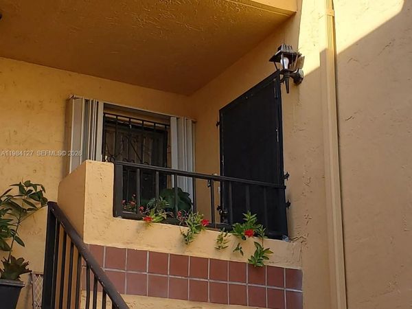 10885 NW 7th St, Unit 21-33, Miami, FL 33172