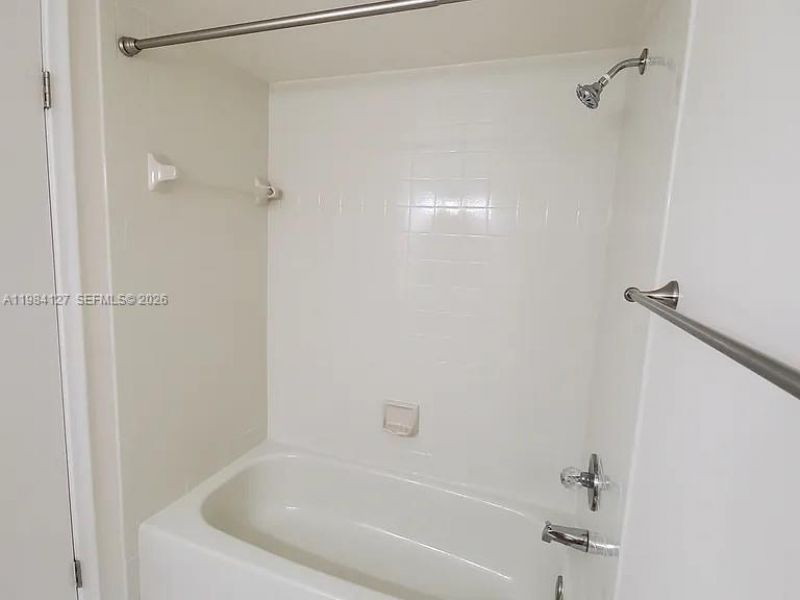 10885 NW 7th St, Unit 21-33, Miami, FL 33172 Photo