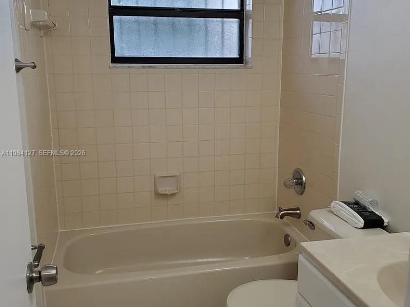 10885 NW 7th St, Unit 21-33, Miami, FL 33172 Photo