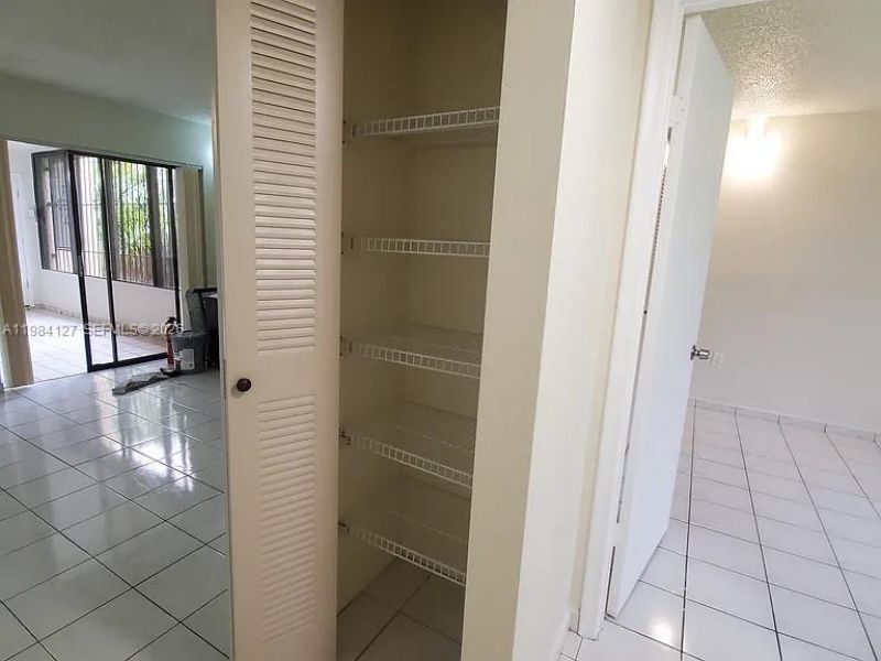 10885 NW 7th St, Unit 21-33, Miami, FL 33172 Photo