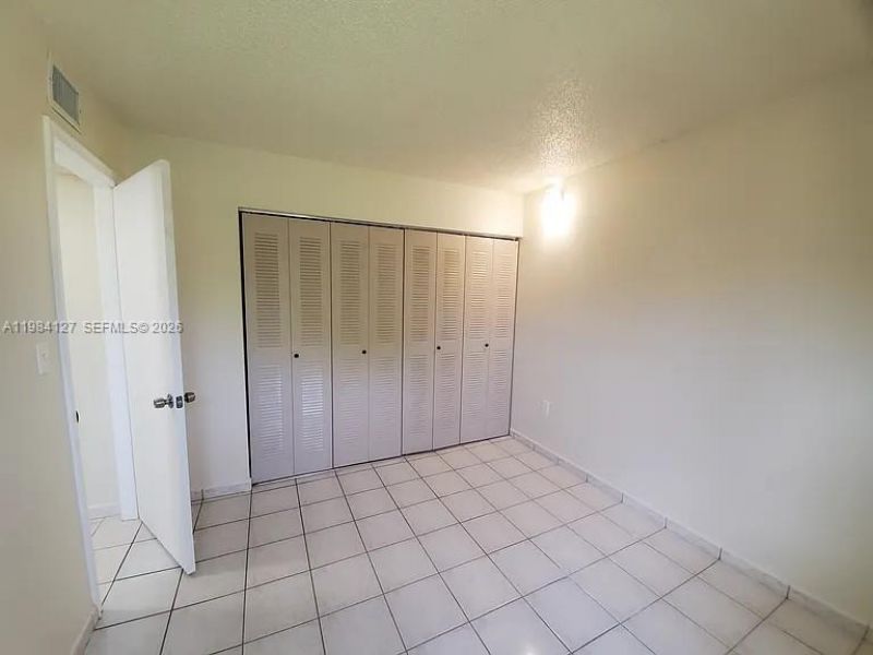 10885 NW 7th St, Unit 21-33, Miami, FL 33172 Photo