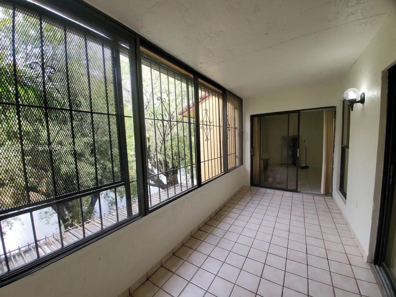 10885 NW 7th St, Unit 21-33, Miami, FL 33172 Photo