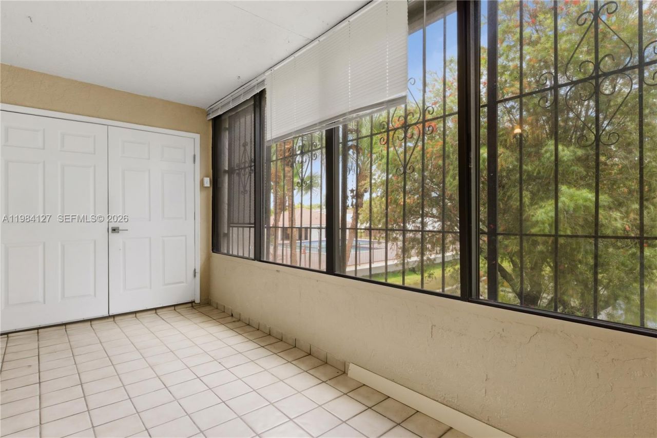 10885 NW 7th St, Unit 21-33, Miami, FL 33172 Photo
