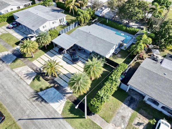 16231 SW 99th Ct , Miami, FL 33157