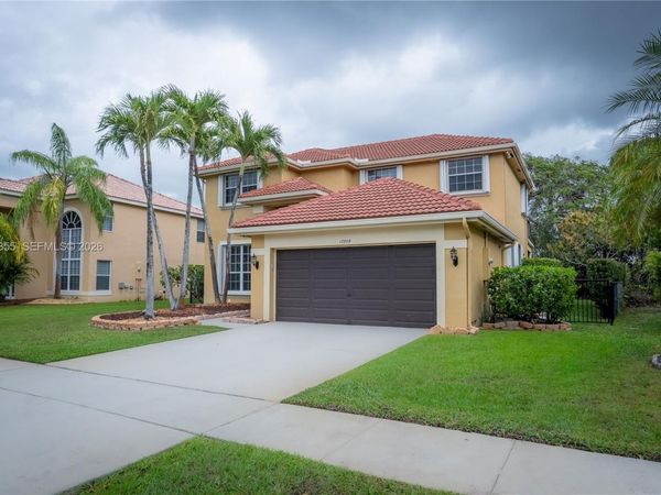 17809 NW 16th St , Unit 17809, Pembroke Pines, FL 33029