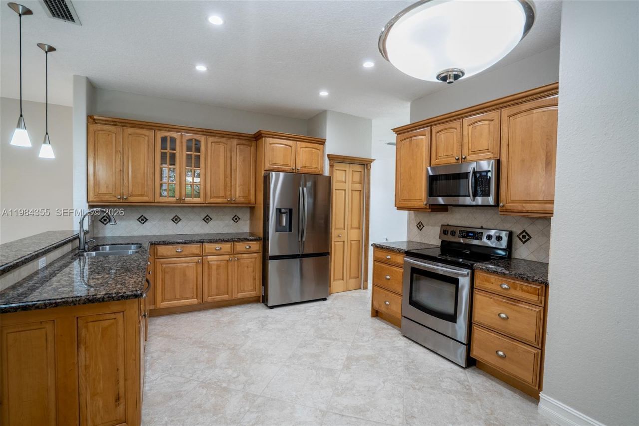 17809 NW 16th St , Unit 17809, Pembroke Pines, FL 33029 Photo