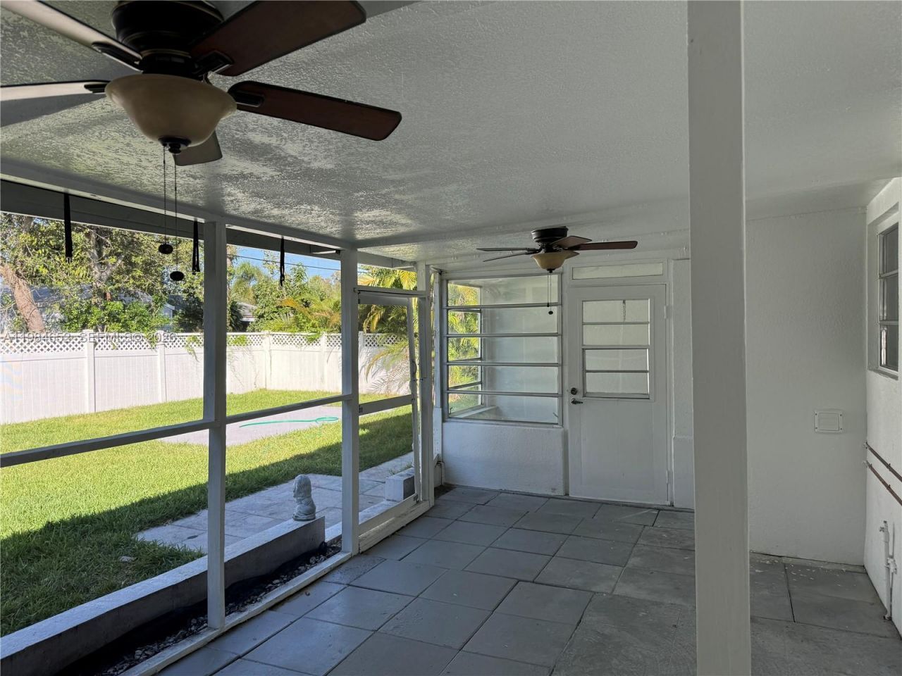 2400 N 57th Way, Hollywood, FL 33021 Photo
