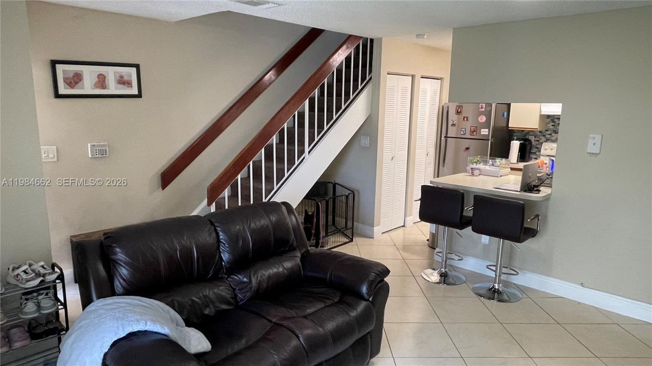17505 NW 67th Pl, Unit I-11, Hialeah, FL 33015 Photo