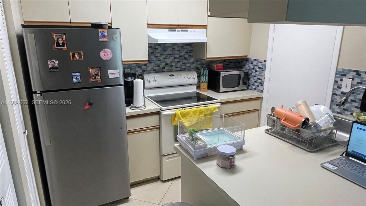 17505 NW 67th Pl, Unit I-11, Hialeah, FL 33015 Photo