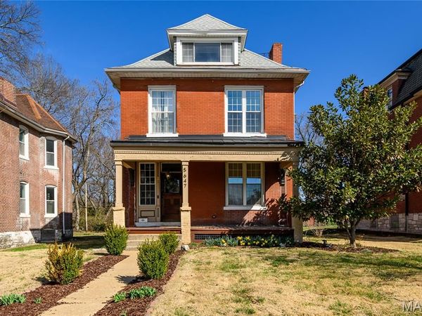 5647 Chamberlain Avenue , St Louis, MO 63112