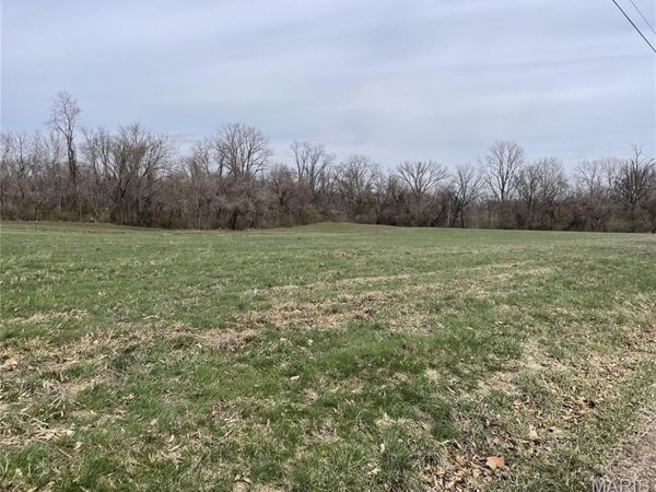 2905 Bockstruck Lane , Alton, IL 62002