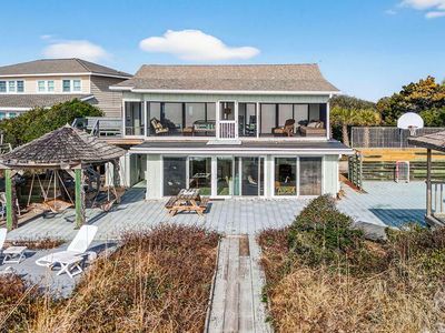 472 Myrtle Avenue, Pawleys Island, SC 29585